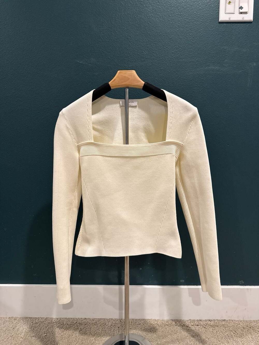 Aritzia Babaton Grid Square-Neck Ribbed Long Sleeve Knit Top in Ivory